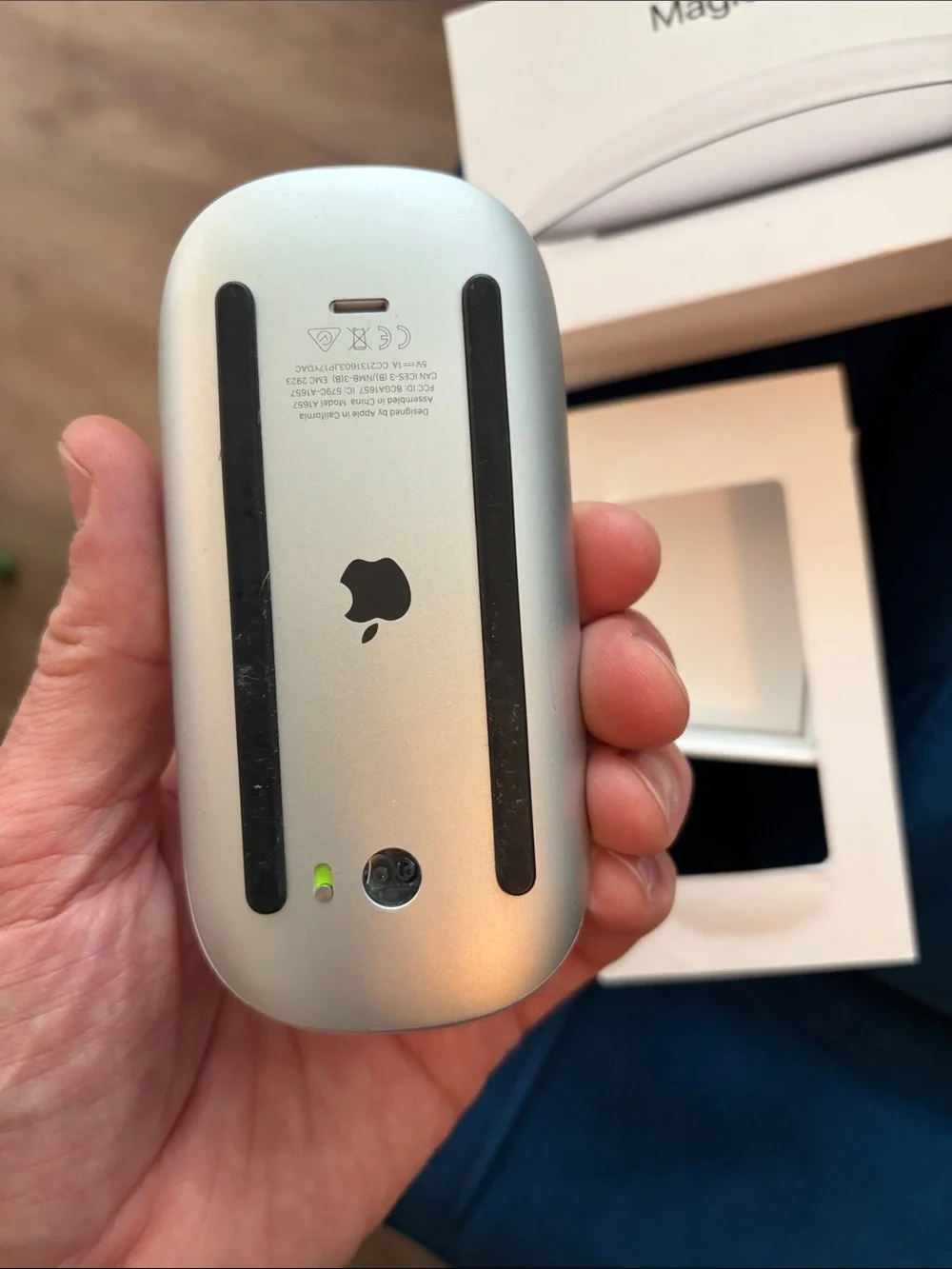 Apple Magic Mouse — White Bluetooth Multi-Touch Wireless Mouse
